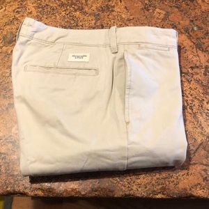 Abercrombie & Fitch chino’s. Size 34 w by 34 long